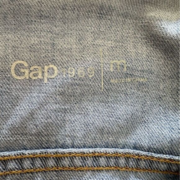 Gap distressed cotton denim jacket size M - Picture 5 of 9